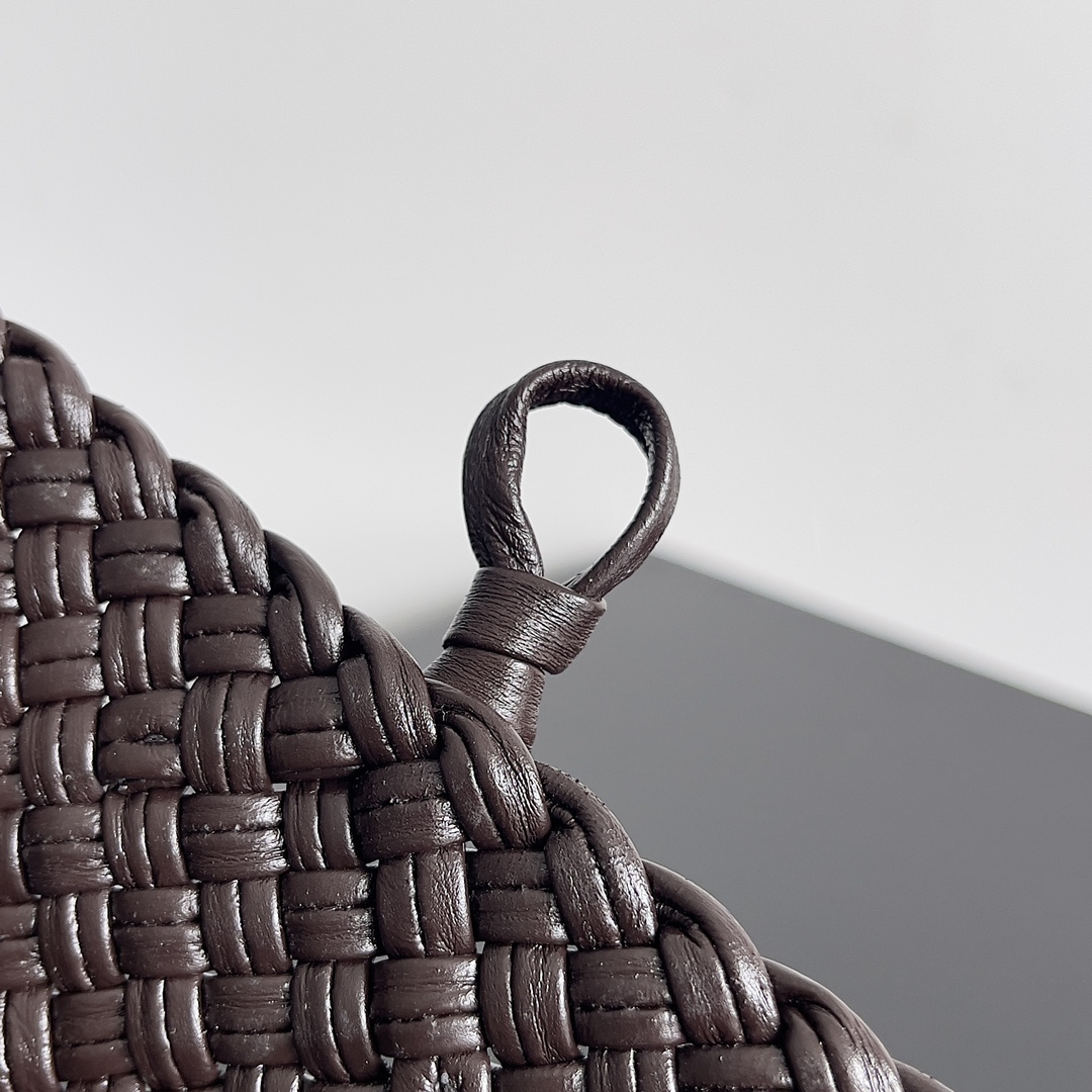 Bottega Veneta Clutch Bags